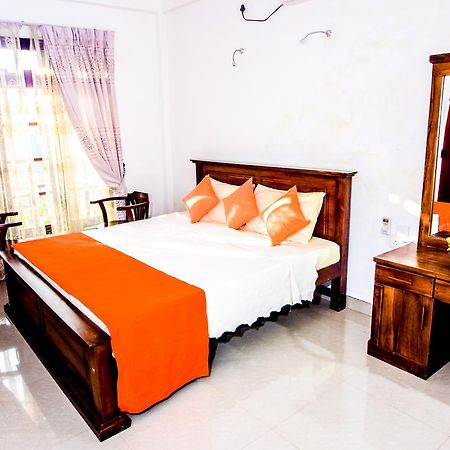 Heavens Door Guest Inn Kandy Exterior photo